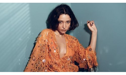 ZEYNEP BASTIK 2026'YA 'ZOR'LA GİRİYOR